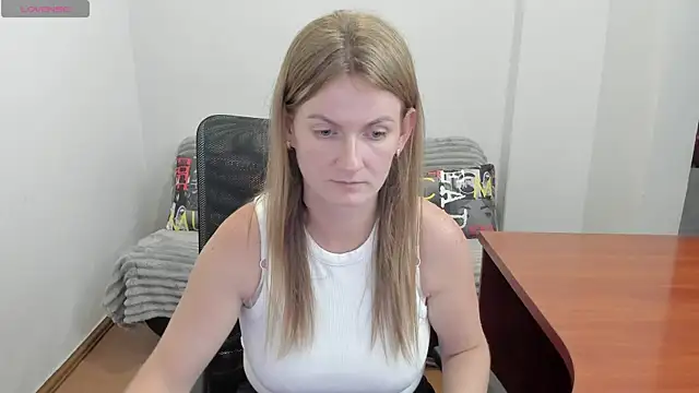 Alisha Skyes online show from July 21, 5:26 pm