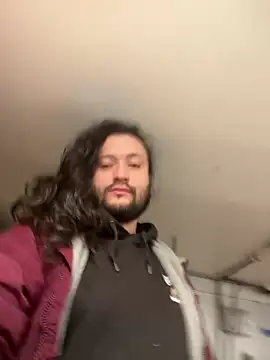 Snapshot of You-father chatting on March 4, 10:54 am You-father online show from March 4, 10:54 am