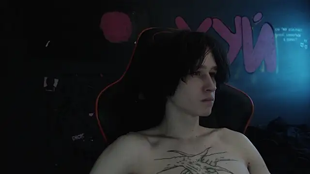 min1pekka online show from February 7, 12:42 pm