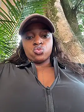 darle volant online show from April 12, 9:42 pm