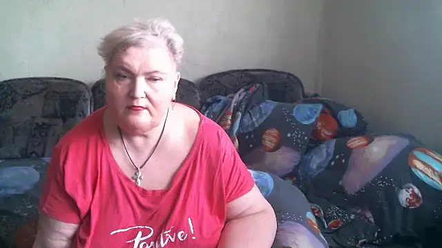 Snapshot of Lana555 chatting on June 12, 10:47 am Lana555 online show from June 12, 10:47 am