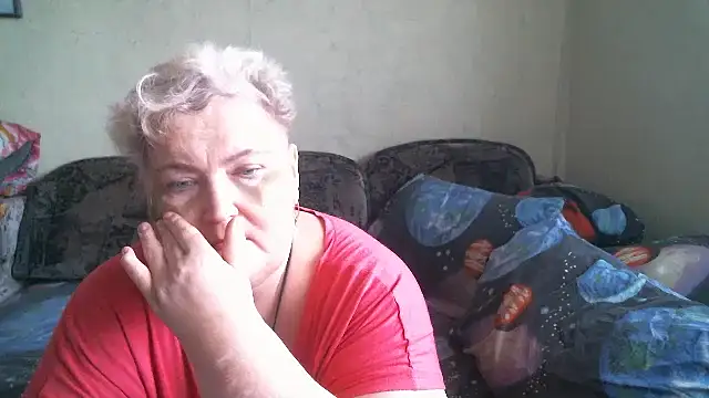 Snapshot of Lana555 chatting on June 13, 10:57 am Lana555 online show from June 13, 10:57 am