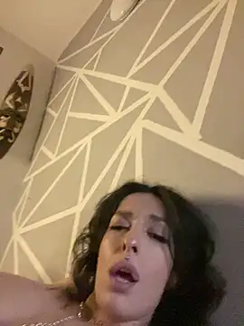 Piggiteablacktea online show from May 23, 12:05 am