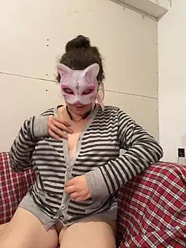 Lucy YupiSweet online show from March 4, 7:36 am