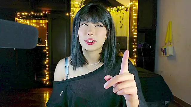 Snapshot of Shisuku_Sophi chatting on February 12, 5:35 am Shisuku Sophi online show from February 12, 5:35 am