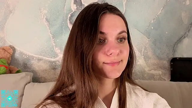chloemilka online show from May 21, 5:20 pm