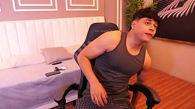 Ethan occonor online show from May 30, 1:19 pm