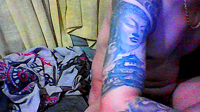 JOAQUINTORRES39 online show from March 24, 1:10 am