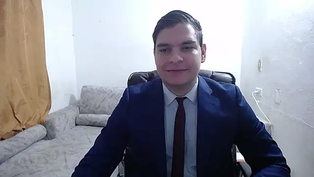 Victor Maitland online show from April 6, 8:10 pm