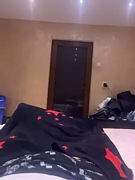 Snapshot of Mbidee chatting on April 1, 3:07 am Mbidee online show from April 1, 3:07 am