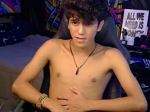 kenbigcockxx online show from June 23, 3:37 am