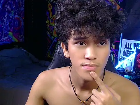 kenbigcockxx online show from July 7, 11:31 pm