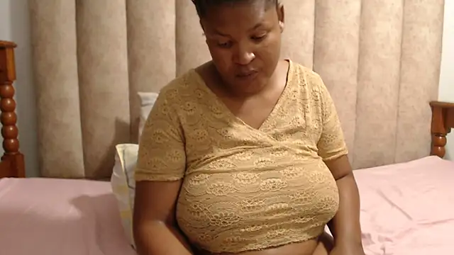 Sexybusty01 online show from April 8, 5:46 pm