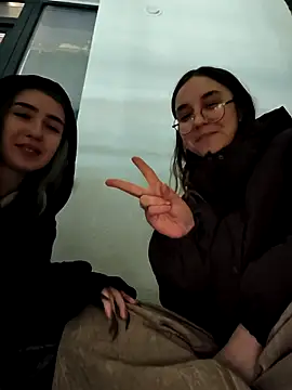 ameliameadd online show from April 10, 7:07 pm