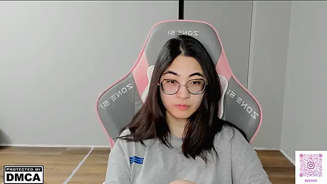 MeilideQian1 online show from February 23, 3:59 am