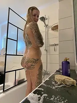 Snapshot of Jasmina-Joy chatting on December 16, 4:50 am Jasmina-Joy online show from December 16, 4:50 am