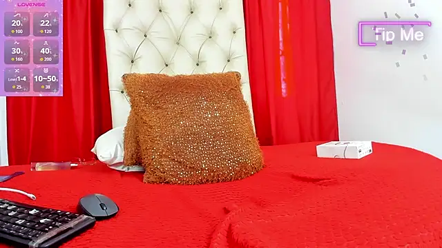 dulcee bella  online show from February 17, 8:15 pm