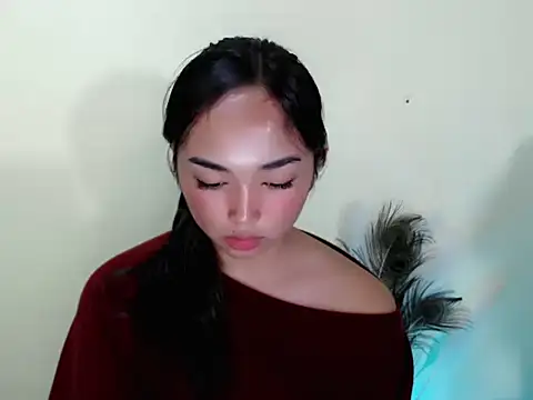 hannah ley18 online show from January 13, 7:19 pm
