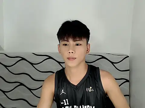 Snapshot of ynotyu chatting on June 21, 6:54 pm ynotyu online show from June 21, 6:54 pm