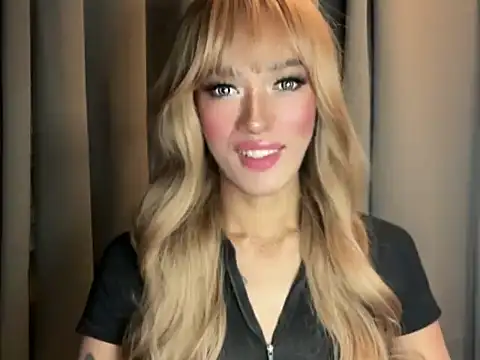 Snapshot of Lust-sluttymira chatting on October 3, 7:44 pm Lust-sluttymira online show from October 3, 7:44 pm