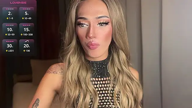 Snapshot of Lust-sluttymira chatting on October 16, 11:22 am Lust-sluttymira online show from October 16, 11:22 am