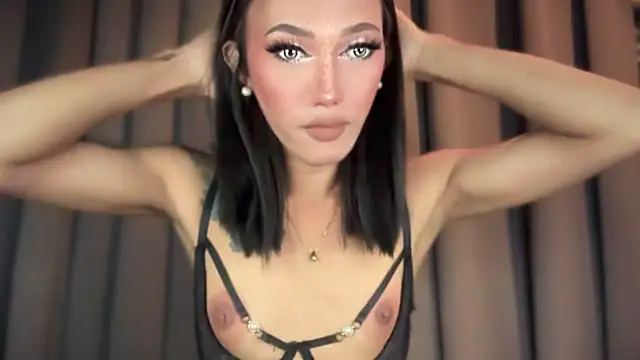 Snapshot of Lust-sluttymira chatting on November 8, 1:06 am Lust-sluttymira online show from November 8, 1:06 am