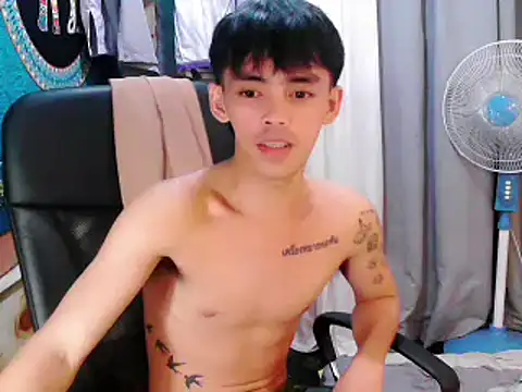 urhunky boy online show from September 28, 11:15 am