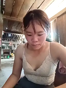 Nguyet135 online show from April 21, 3:02 am