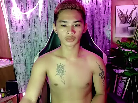 asianhardcock25 online show from October 20, 9:43 am