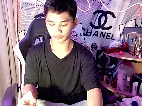 asianhardcock25 online show from November 11, 10:15 am