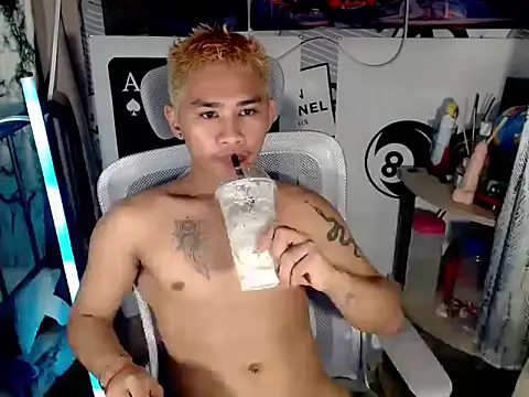 asianhardcock25 online show from March 12, 11:49 am