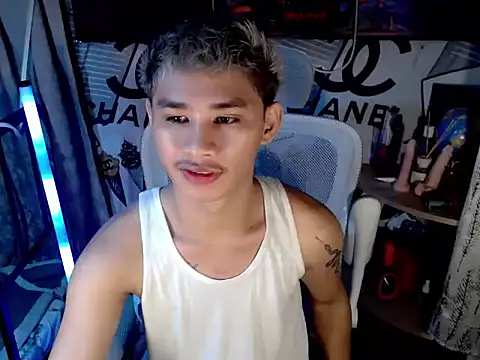 asianhardcock25 online show from April 13, 6:13 pm