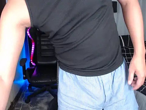 alexsuckable01 online show from May 16, 12:51 am