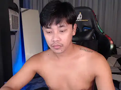 alexsuckable01 online show from May 26, 5:42 pm