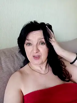 Snapshot of MilaSky4701 chatting on June 4, 9:26 am MilaSky4701 online show from June 4, 9:26 am