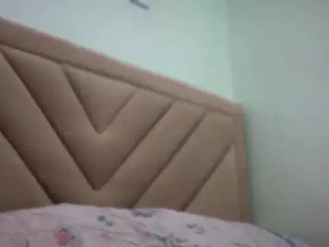 Naughtychen18 online show from April 20, 7:22 am