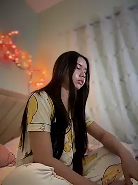 Naughtychen18 online show from June 9, 5:52 am