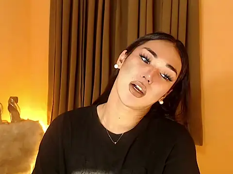 Snapshot of magnificent_kitana chatting on September 12, 5:57 pm magnificent kitana online show from September 12, 5:57 pm