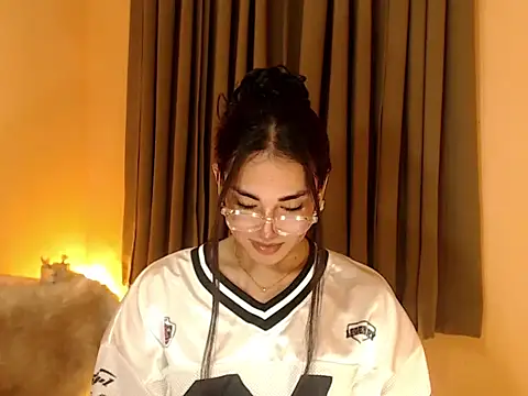 Snapshot of magnificent_kitana chatting on September 20, 8:15 am magnificent kitana online show from September 20, 8:15 am