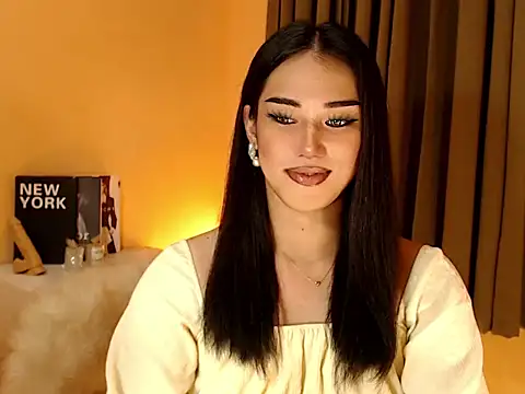 Snapshot of magnificent_kitana chatting on October 1, 12:00 pm magnificent kitana online show from October 1, 12:00 pm