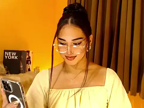 Snapshot of magnificent_kitana chatting on October 11, 8:24 am magnificent kitana online show from October 11, 8:24 am