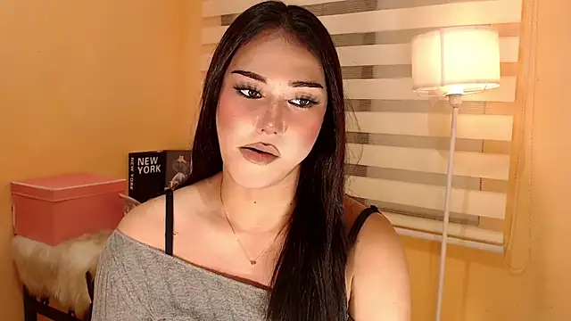 Snapshot of magnificent_kitana chatting on January 5, 7:28 pm magnificent kitana online show from January 5, 7:28 pm