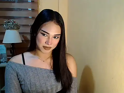 Snapshot of magnificent_kitana chatting on January 19, 8:29 am magnificent kitana online show from January 19, 8:29 am