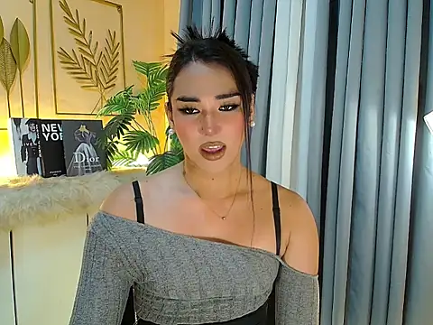 Snapshot of magnificent_kitana chatting on March 29, 8:09 pm magnificent kitana online show from March 29, 8:09 pm