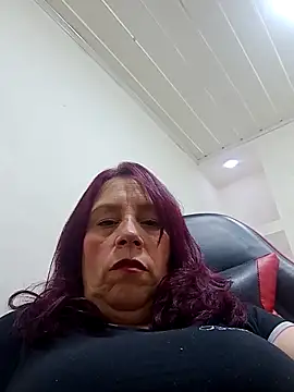 Snapshot of Chantalvedette chatting on May 24, 3:17 pm Chantalvedette online show from May 24, 3:17 pm