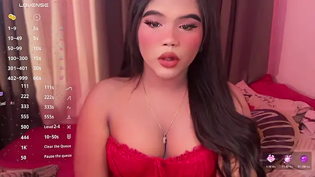 Snapshot of ursweet_sofia chatting on June 23, 7:17 am ursweet sofia online show from June 23, 7:17 am