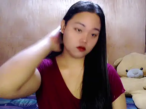 Snapshot of _Lylia chatting on May 13, 11:44 pm Lylia online show from May 13, 11:44 pm