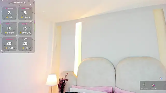 SalomeeBell online show from December 20, 9:00 pm