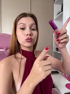 Nikii   online show from April 18, 4:44 pm