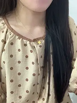 JennyQueen18 online show from April 15, 6:31 am